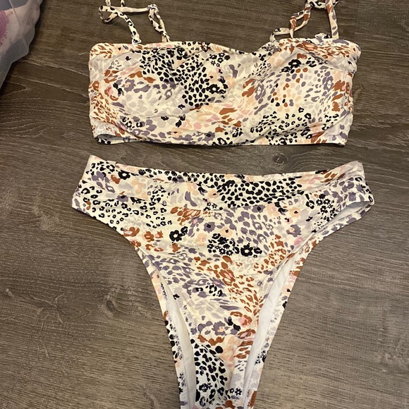 Lulus Rythmn Bikini - Picture 1 of 2